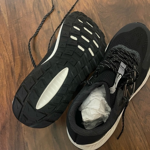 NWB New Balance Dynasoft Nitrel V5 Size 8.5 - Picture 5 of 5